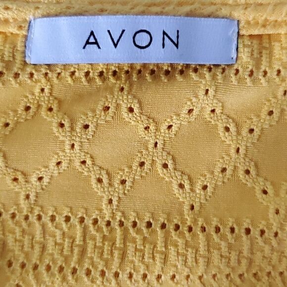 💸3/12$- Avon Eyelet Top w/ Flutter Sleeves-Medium - Picture 7 of 8